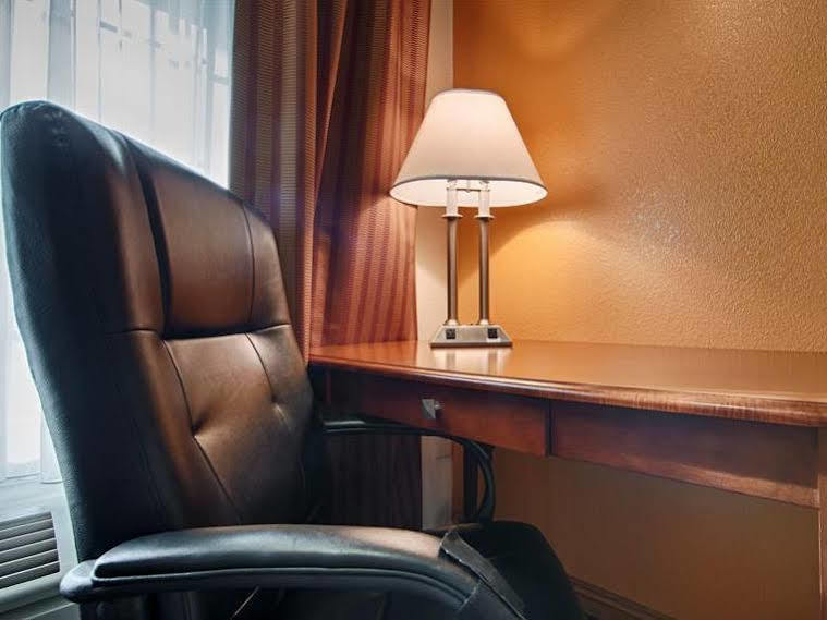 Cloverdale Wine Country Inn & Suites Экстерьер фото